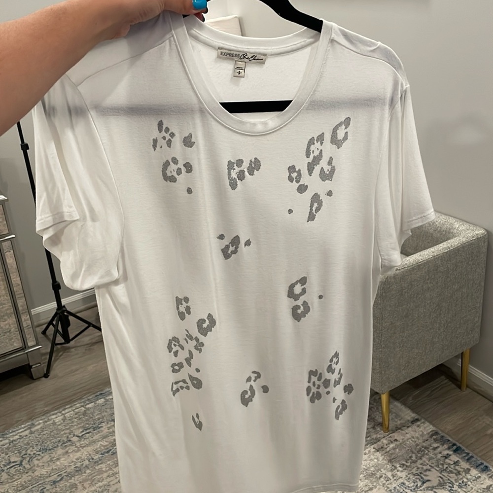 White cheetah shirt